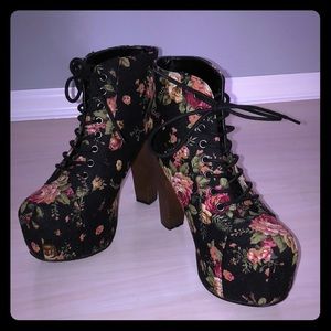 Platform ankle boots